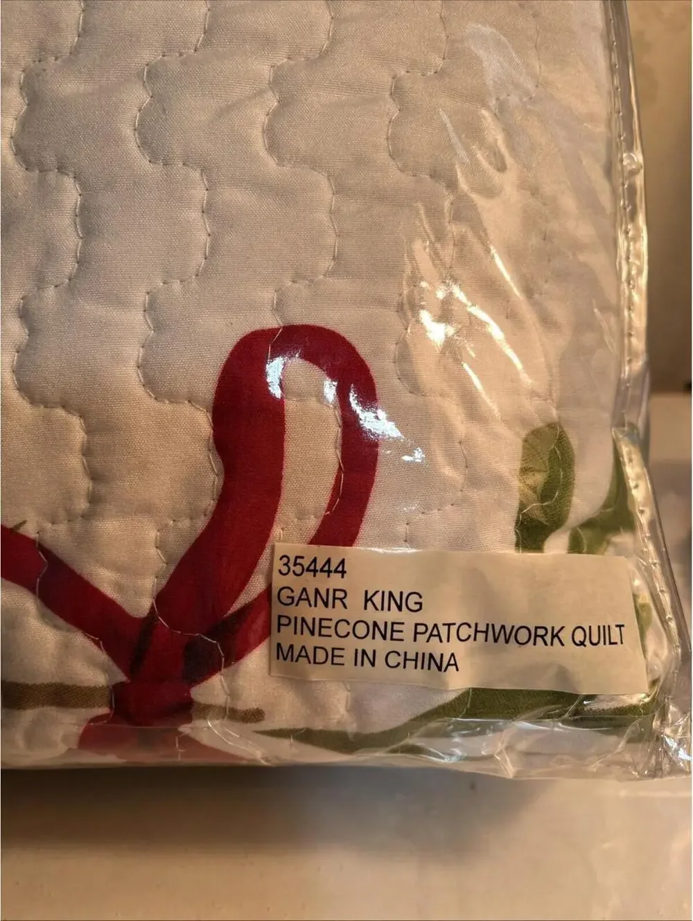 Winter Holly And Pinecones Quilted Bed Cover King 102x86 Reversible 2shams 20x26